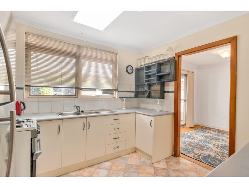 18 Mallen Street, Morphett Vale SA 5162