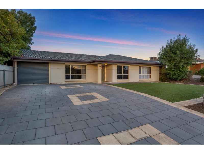 96 Mawson Circuit, Woodcroft SA 5162