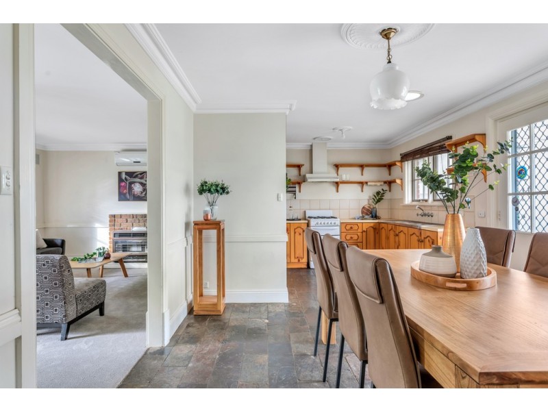 4 Walkom Place, Mount Barker SA 5251