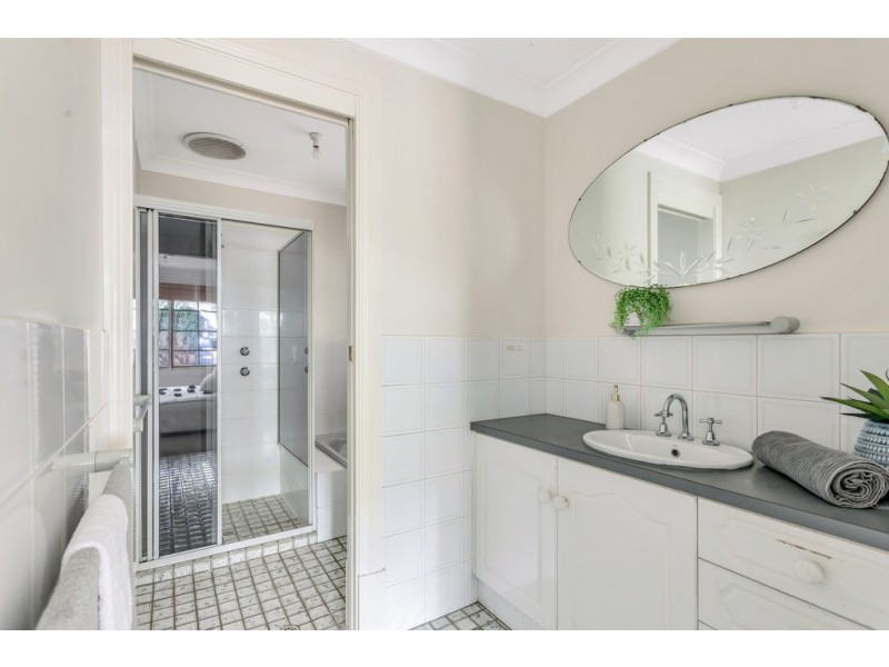 4 Walkom Place, Mount Barker SA 5251