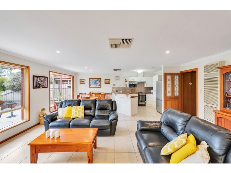 13 Gabriella Victoria Avenue, Woodcroft SA 5162