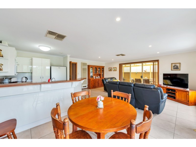 13 Gabriella Victoria Avenue, Woodcroft SA 5162