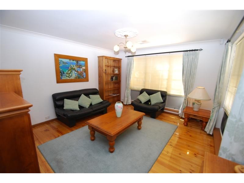 1 Cherub St, Hallett Cove SA 5158