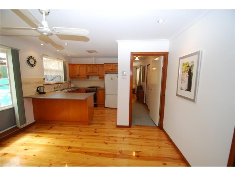 1 Cherub St, Hallett Cove SA 5158