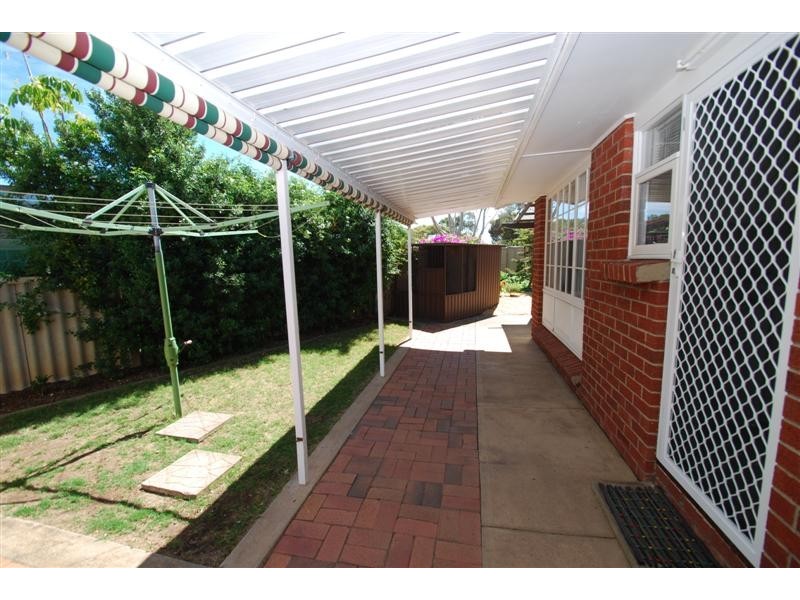 1 Cherub St, Hallett Cove SA 5158
