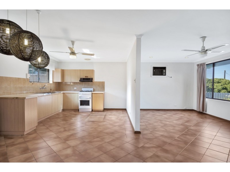 32 Lillian Street, Huntfield Heights SA 5163