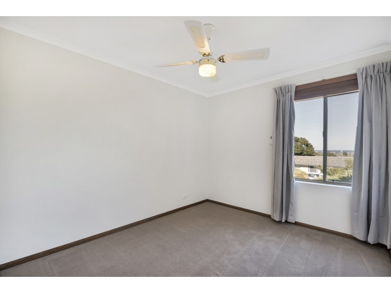 32 Lillian Street, Huntfield Heights SA 5163