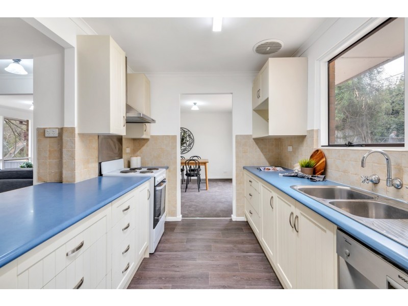 2a McNamara Road, Coromandel Valley SA 5051