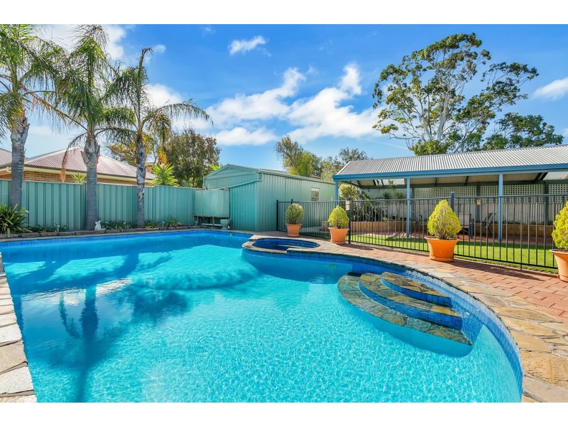 52 Kiah Crescent, Sheidow Park SA 5158