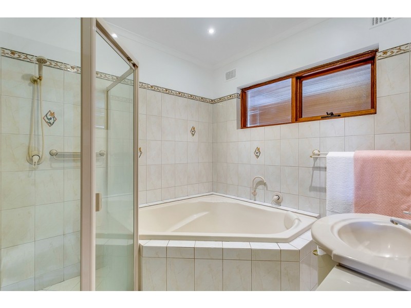 52 Kiah Crescent, Sheidow Park SA 5158