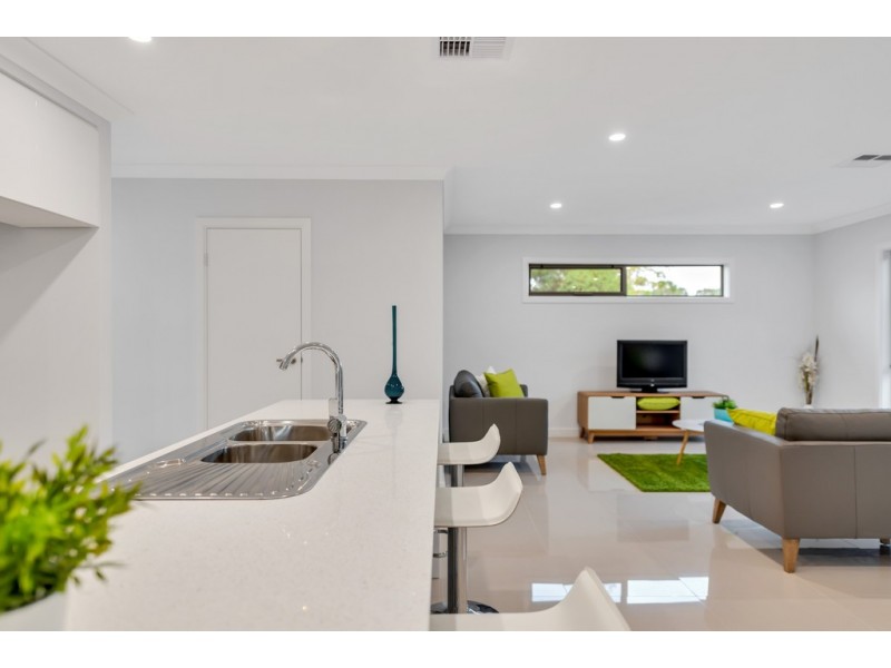 1 Marston Drive, Morphett Vale SA 5162