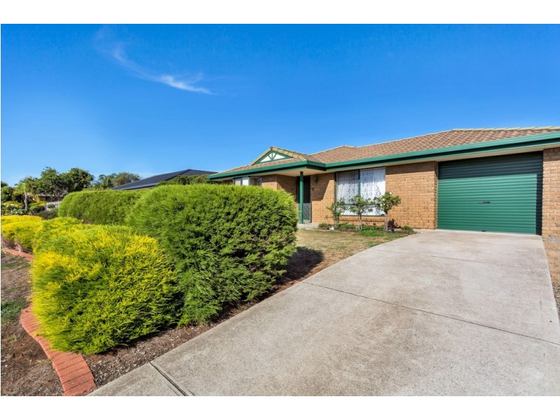 73 Investigator Drive, Woodcroft SA 5162