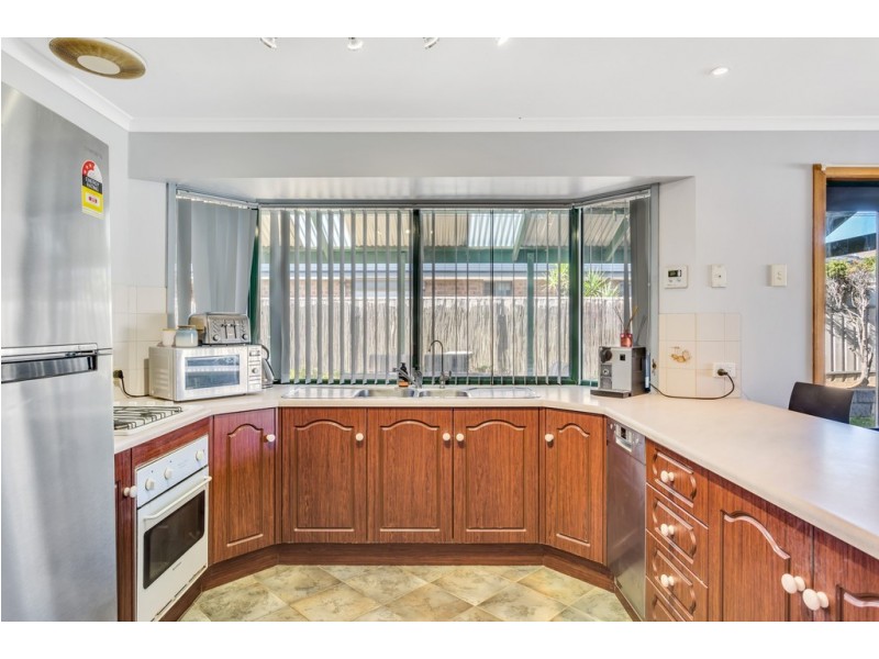 73 Investigator Drive, Woodcroft SA 5162