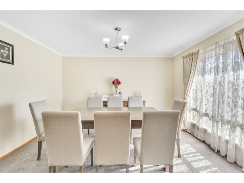 73 Investigator Drive, Woodcroft SA 5162