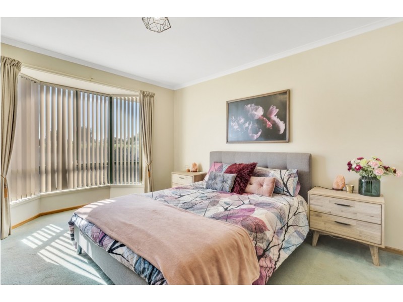 73 Investigator Drive, Woodcroft SA 5162