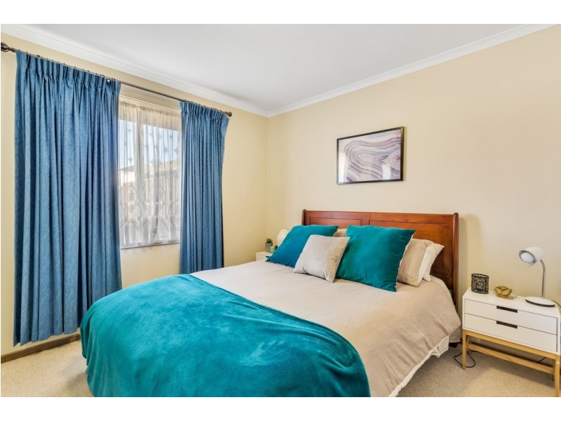 73 Investigator Drive, Woodcroft SA 5162