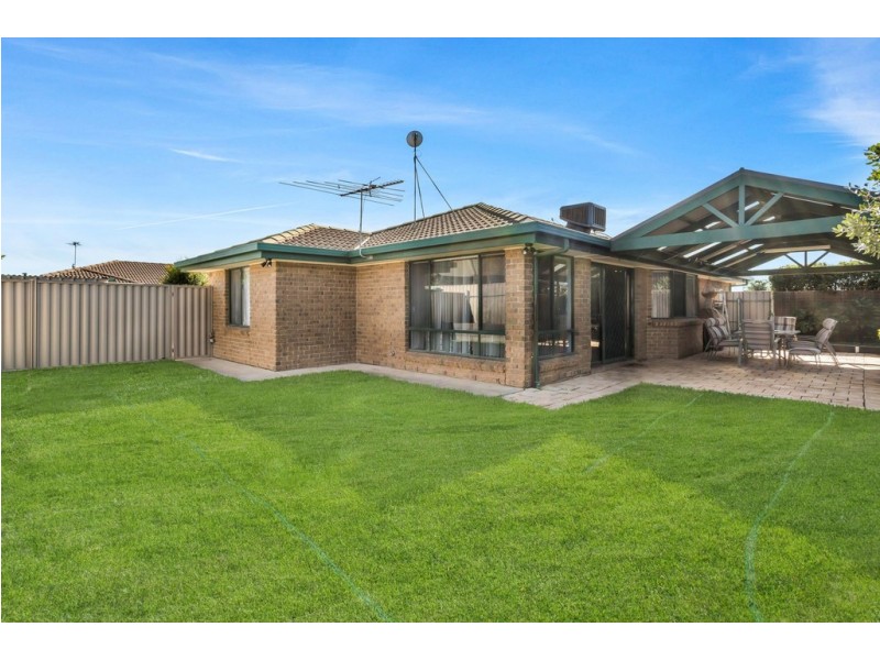 73 Investigator Drive, Woodcroft SA 5162