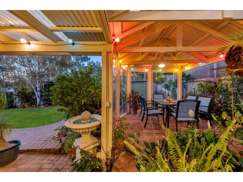 9 Kimberly Way, Happy Valley SA 5159