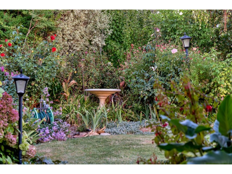 9 Kimberly Way, Happy Valley SA 5159