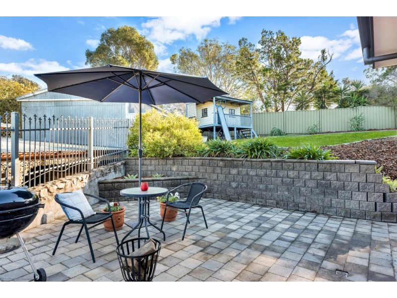 4 Adam Court, Happy Valley SA 5159