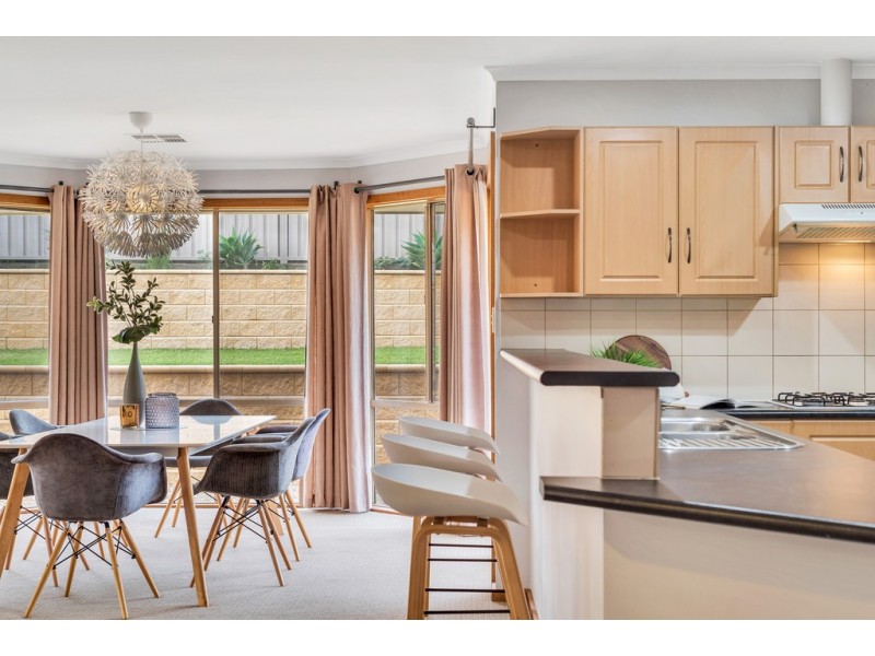 82 Grand Boulevard, Seaford Rise SA 5169