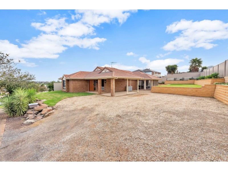 82 Grand Boulevard, Seaford Rise SA 5169