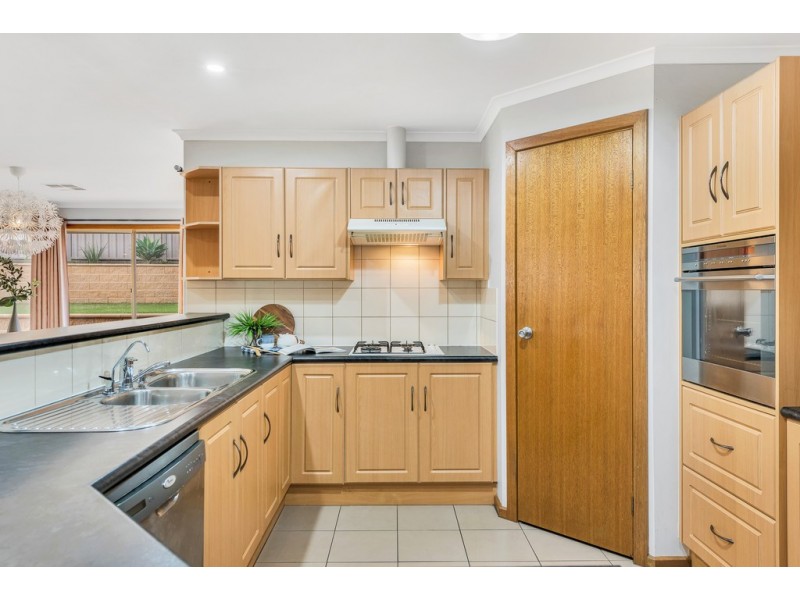 82 Grand Boulevard, Seaford Rise SA 5169