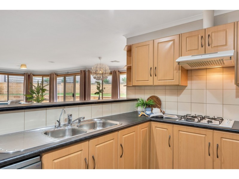 82 Grand Boulevard, Seaford Rise SA 5169