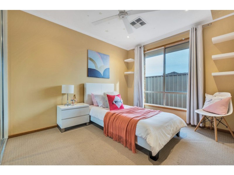 82 Grand Boulevard, Seaford Rise SA 5169