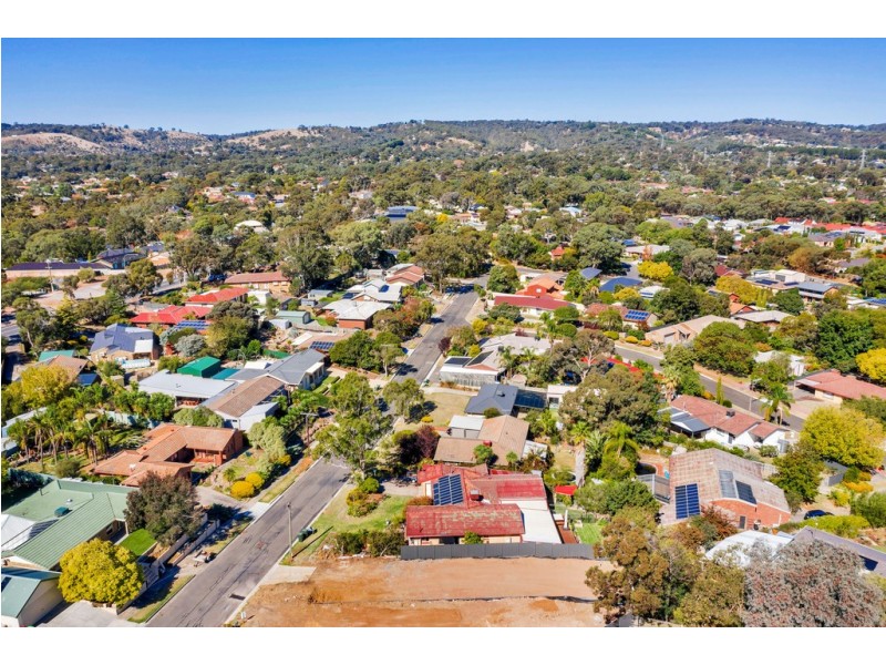 15 Chelsea Avenue, Flagstaff Hill SA 5159