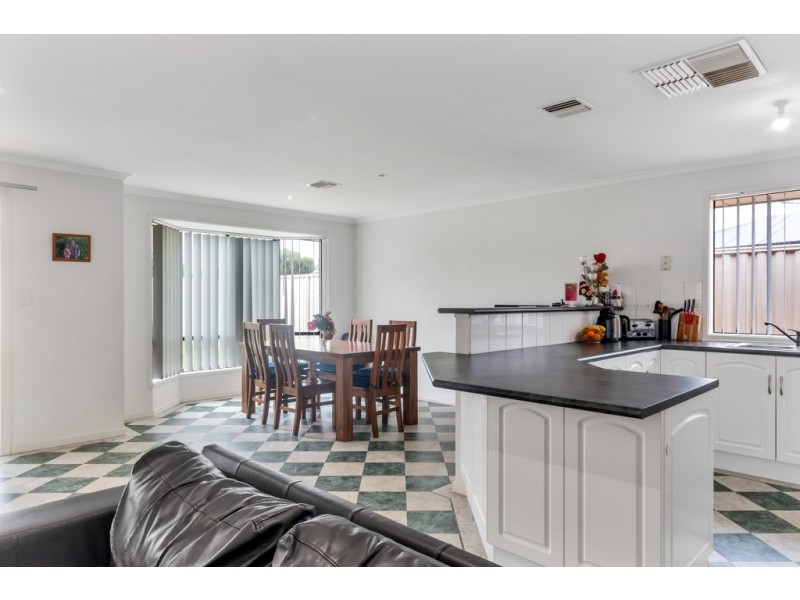 98 Pridham Boulevard, Aldinga Beach SA 5173