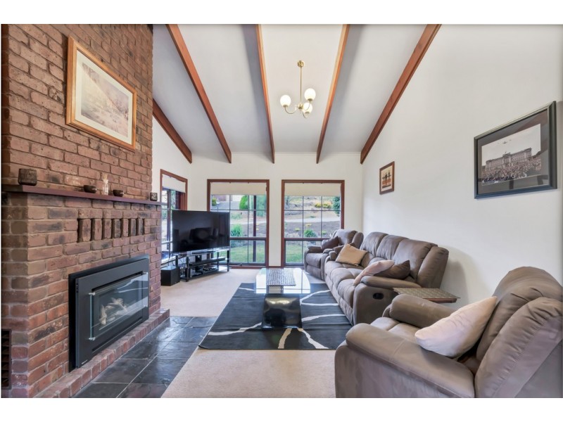 7 Ridge Place, Aberfoyle Park SA 5159