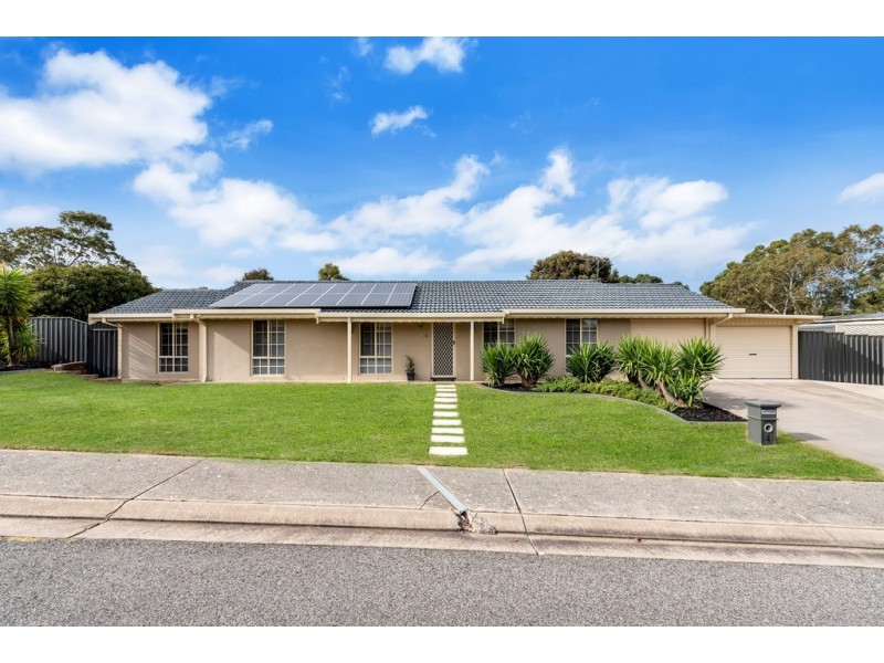 4 Iris Road, Aberfoyle Park SA 5159