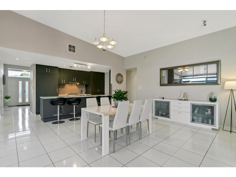 3 Nicholl Avenue, Aldinga Beach SA 5173