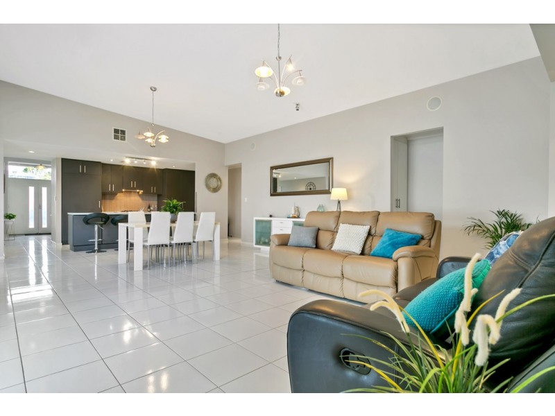 3 Nicholl Avenue, Aldinga Beach SA 5173