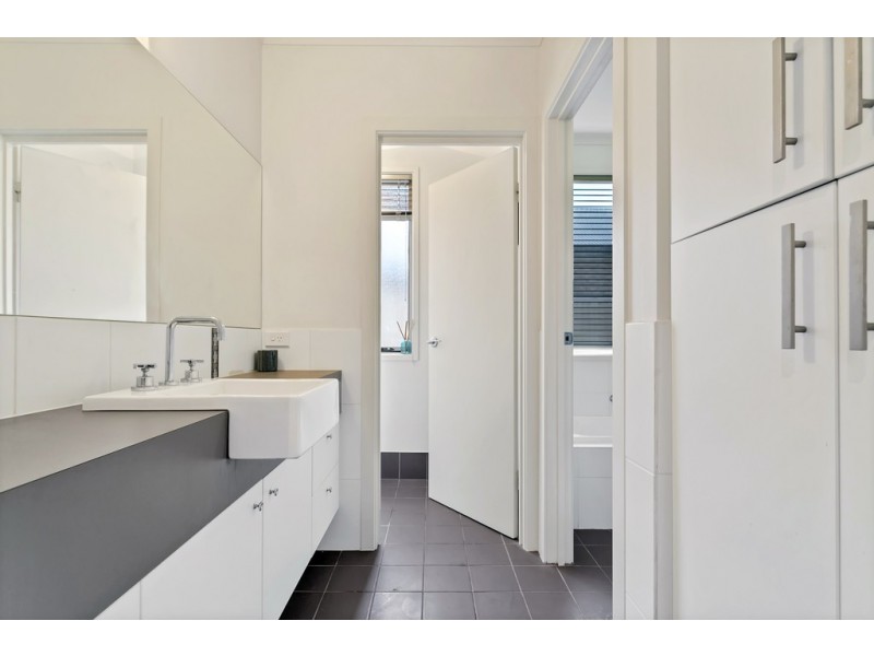 3 Nicholl Avenue, Aldinga Beach SA 5173