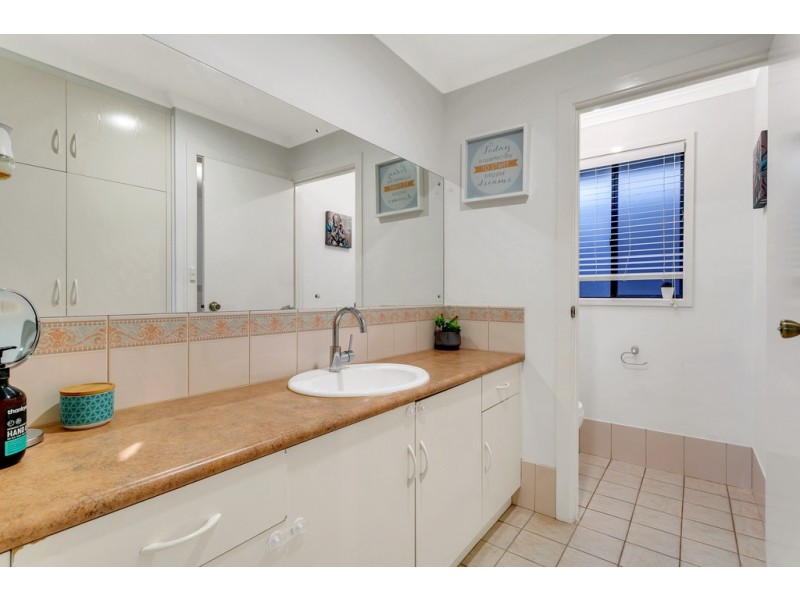 5 Sandford Place, Sheidow Park SA 5158