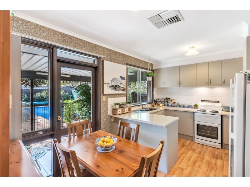 4 Hastings Street, Seaford SA 5169