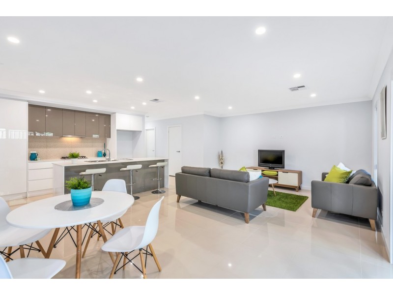 1a Marston Drive, Morphett Vale SA 5162