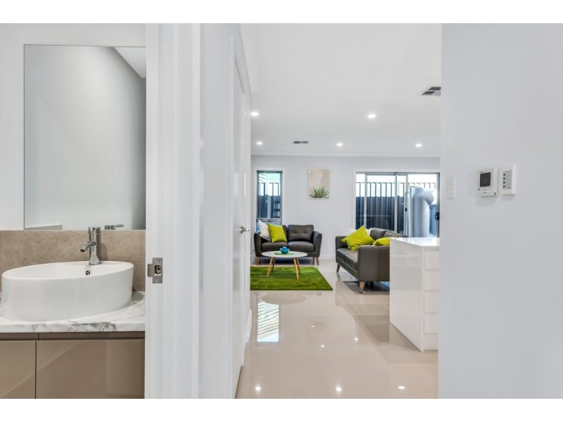 1a Marston Drive, Morphett Vale SA 5162