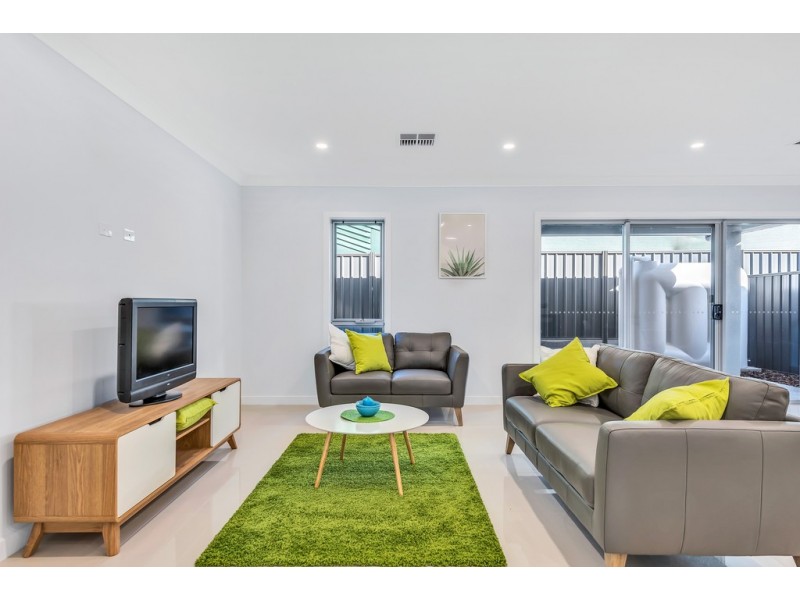 1a Marston Drive, Morphett Vale SA 5162