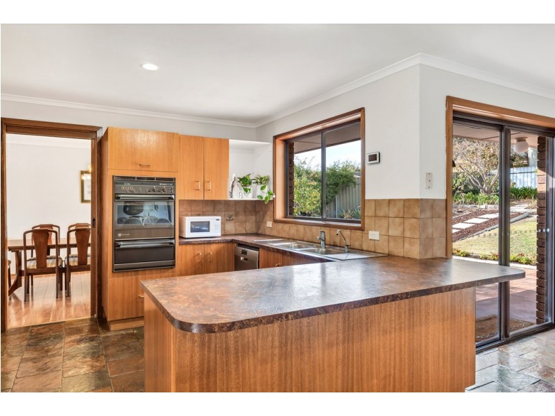 19 Maple Avenue, Aberfoyle Park SA 5159