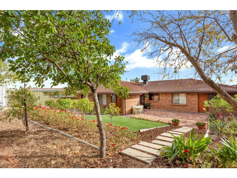 19 Maple Avenue, Aberfoyle Park SA 5159
