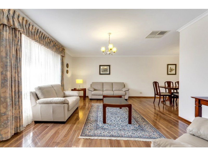 19 Maple Avenue, Aberfoyle Park SA 5159