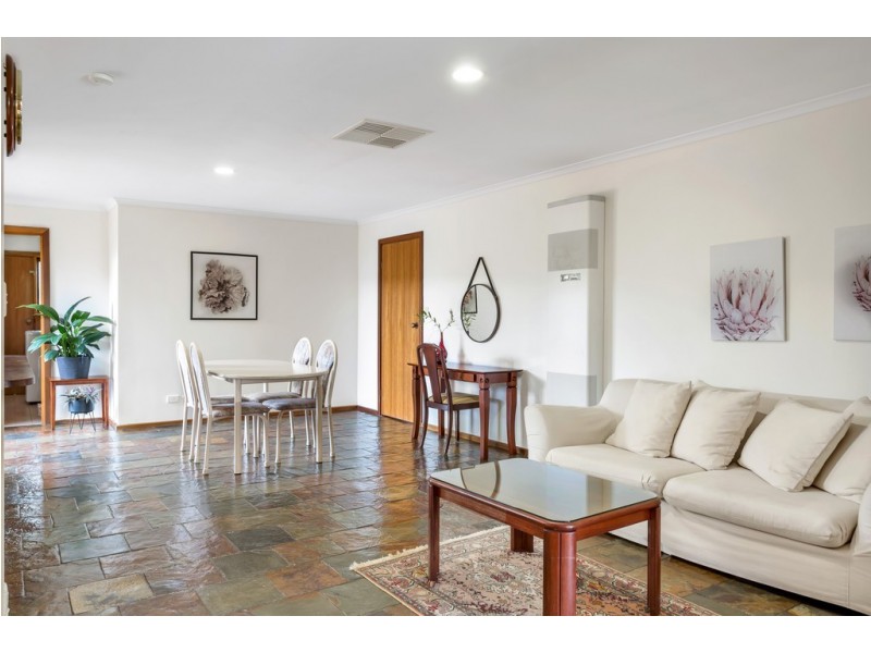 19 Maple Avenue, Aberfoyle Park SA 5159
