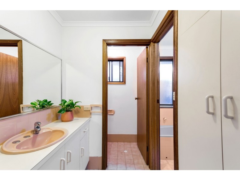 19 Maple Avenue, Aberfoyle Park SA 5159