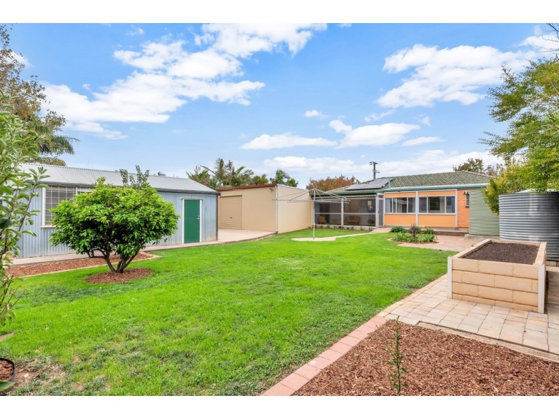 3 Gilbertson Avenue, Morphett Vale SA 5162