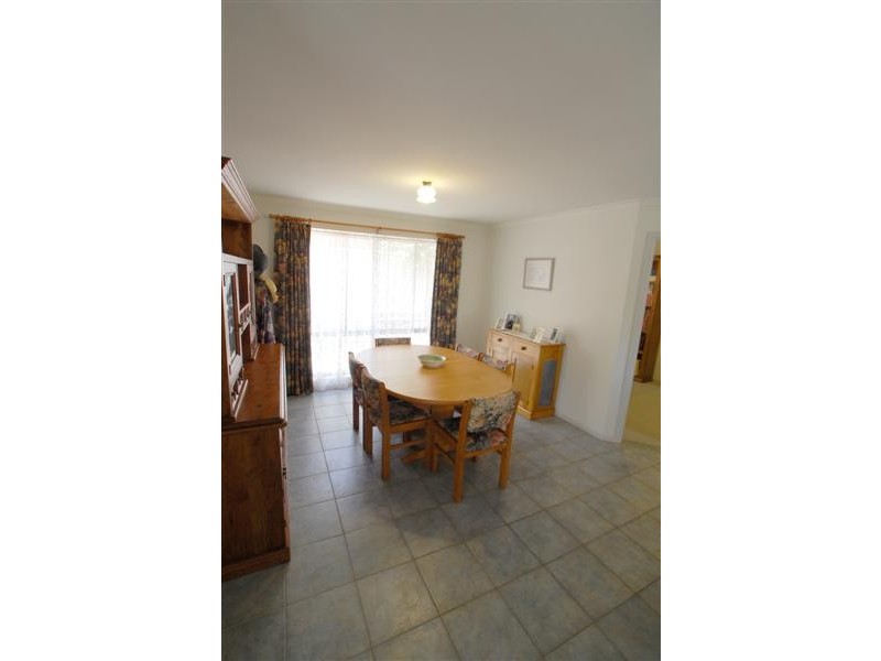 22 Woodlake Drive, Craigburn Farm SA 5051