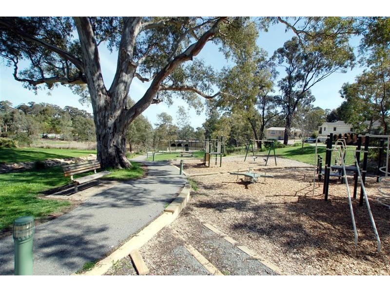 22 Woodlake Drive, Craigburn Farm SA 5051