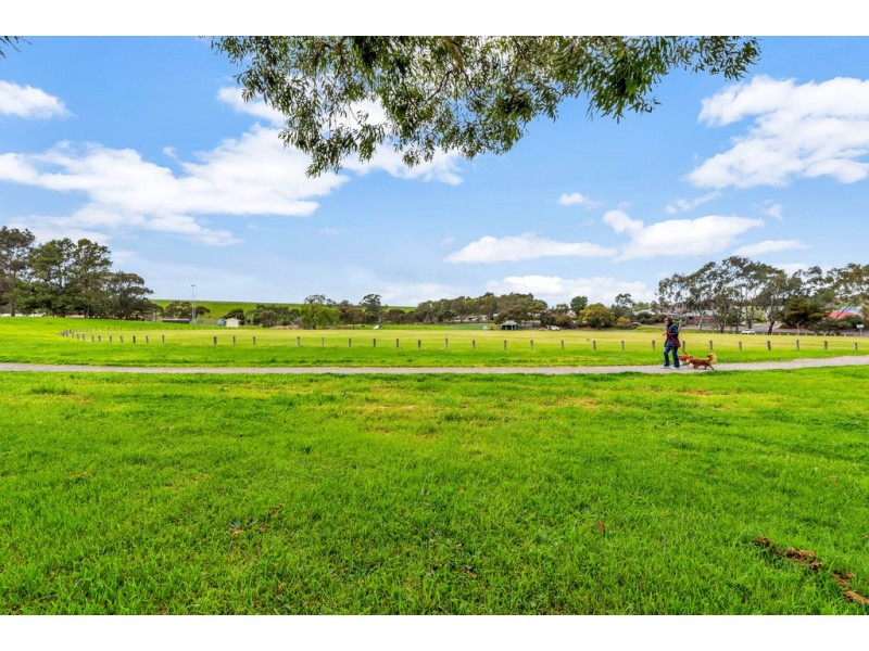 25 Serpentine Road, O’halloran Hill SA 5158